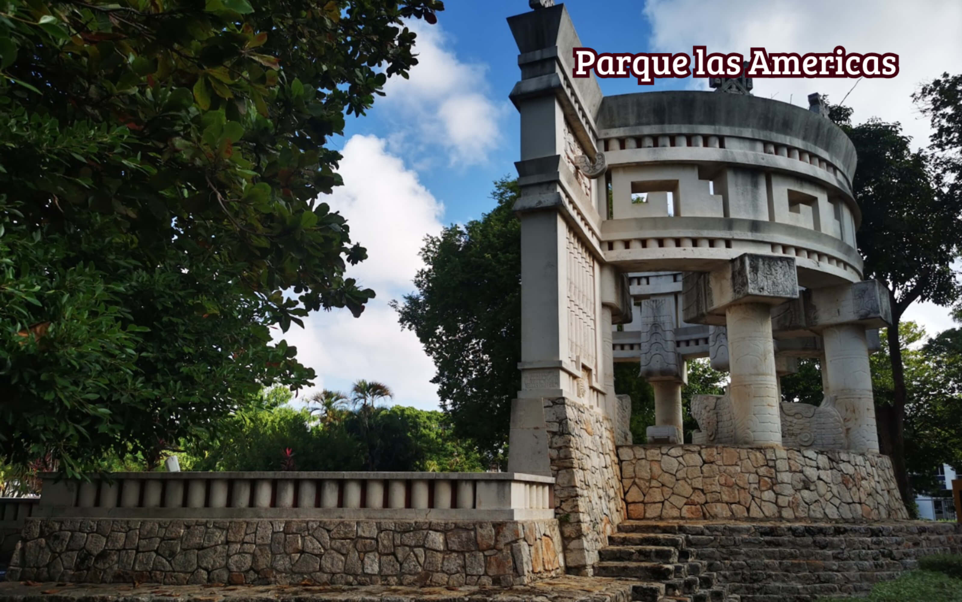 Mansion with garden and private pool, garage for 6 cars in Centro, Mérida.