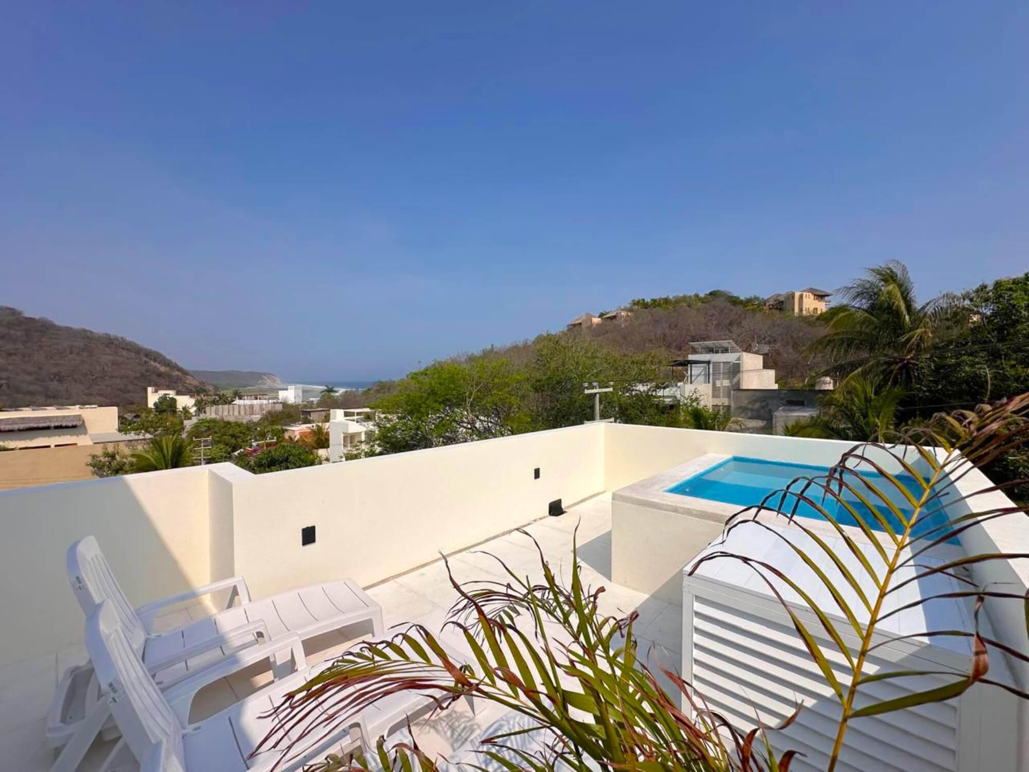 House with ocean view terrace, elevator, solar panel, private pool, 780 m2 land, in gated community “Residencial Conejos”, for sale Huatulco