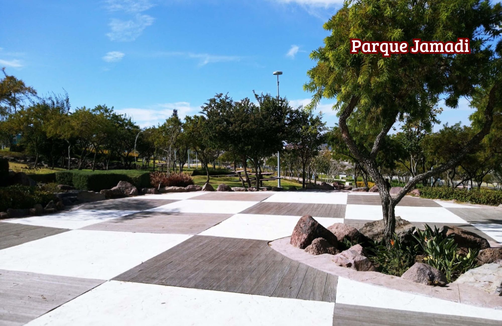 Apartment with study, garden, dressing room, pool, gym and terrace, for sale, Queretaro.