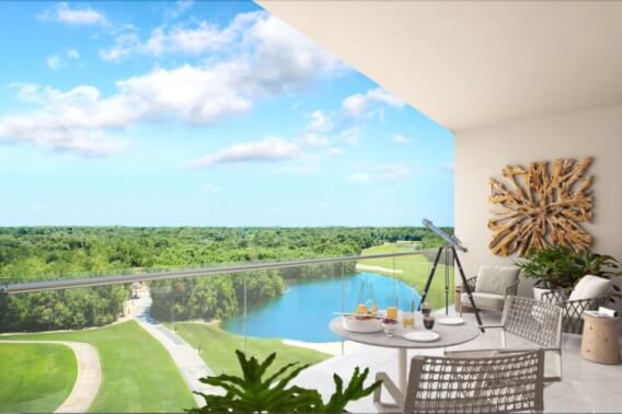 Condominium with 25 m2 terrace, golf course view, service room, clubhouse, cenotes, beach club, parks, 2 covered parking spaces, pre-constru