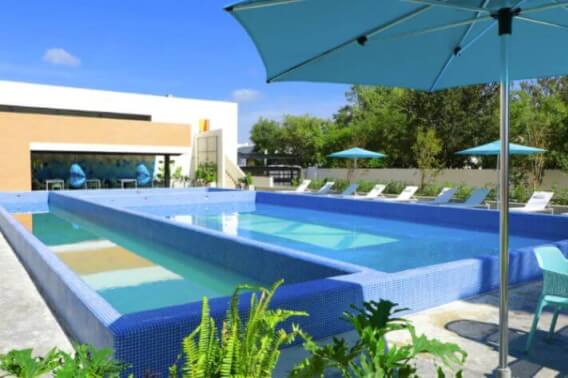 Condo with pool, kids playground, swimming lane, gym, outdoor work area, for sale Zona Real, Guadalajara.