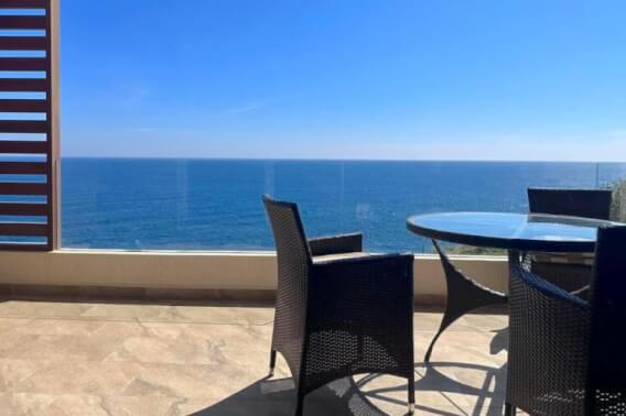 Ocean view penthouse, panoramic terrace, pool and Jacuzzi with sea view, furnished, 250 meters from the beach. for sale Huatulco.
